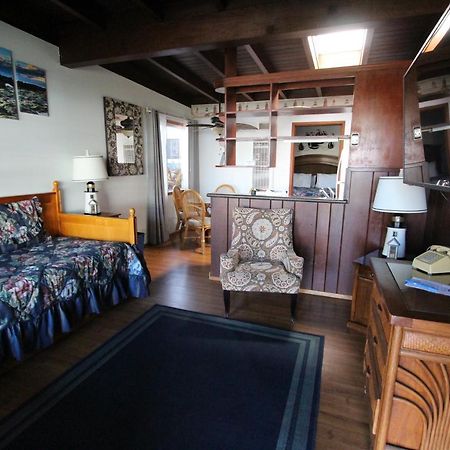 Edgewater Beach Inn & Suites Santa Cruz Extérieur photo