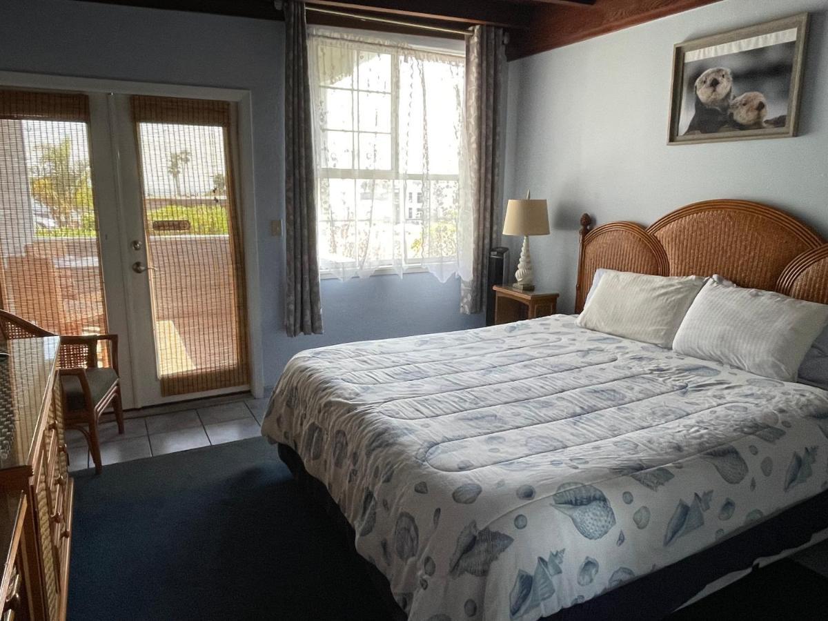 Edgewater Beach Inn & Suites Santa Cruz Extérieur photo