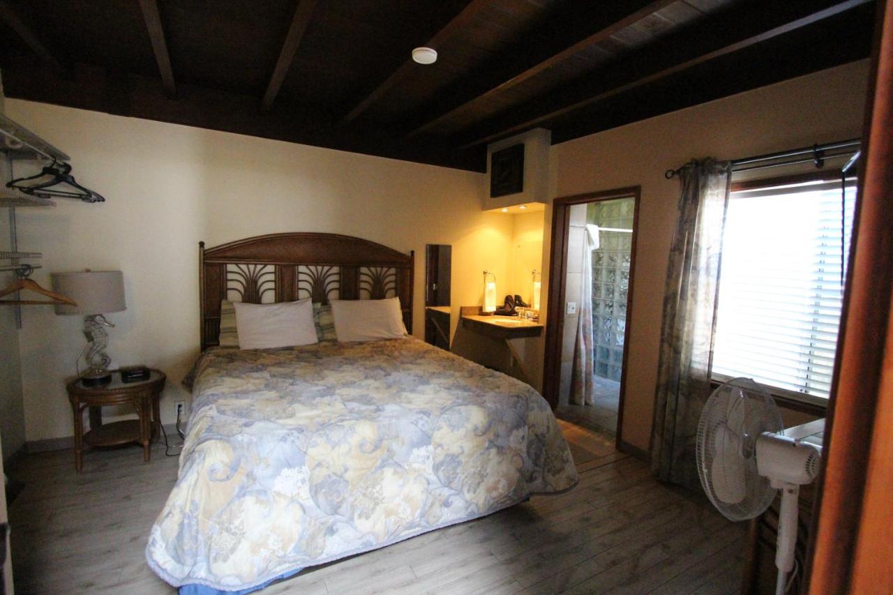 Edgewater Beach Inn & Suites Santa Cruz Extérieur photo
